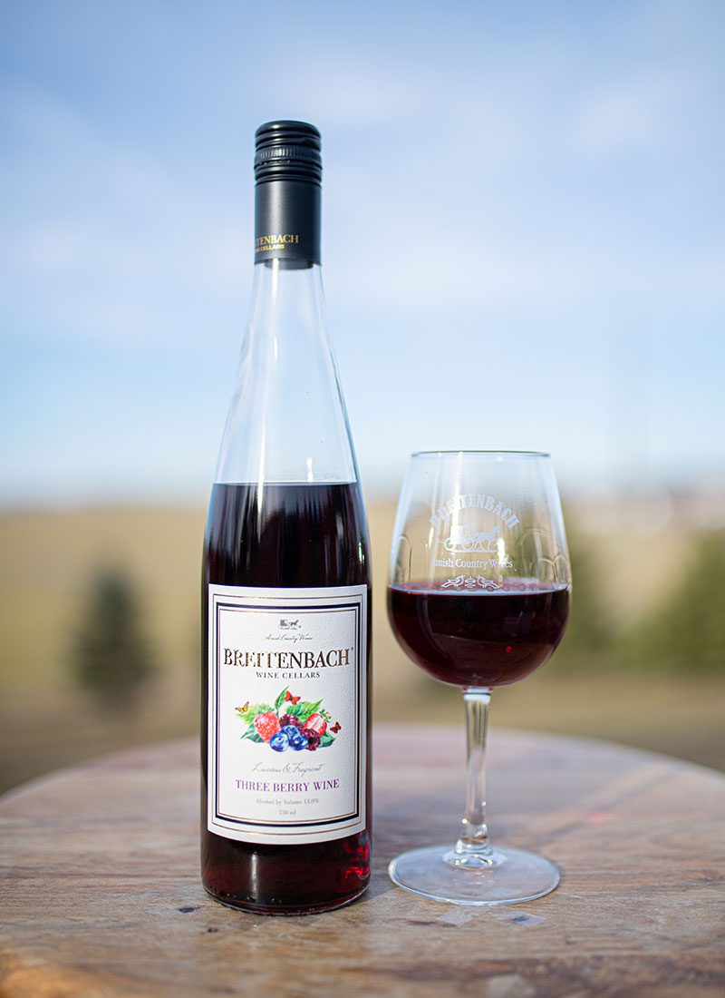 https://breitenbachwine.com/wp-content/uploads/2021/09/three-berry-wine.jpg